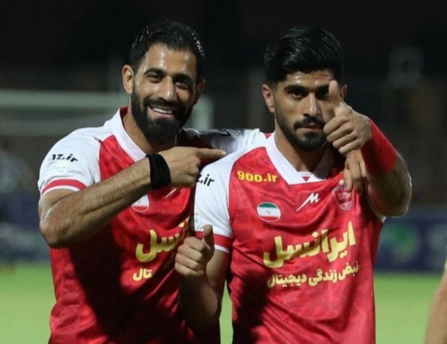 صنعت نفت آبادان 0 - پرسپولیس 3 / سرخ ها در آبادان صدرنشین شدند