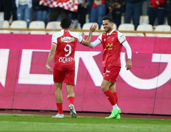 شرط ستاره ازبک برای ماندن در پرسپولیس/اوستون اورونوف در انتظار یک اتفاق