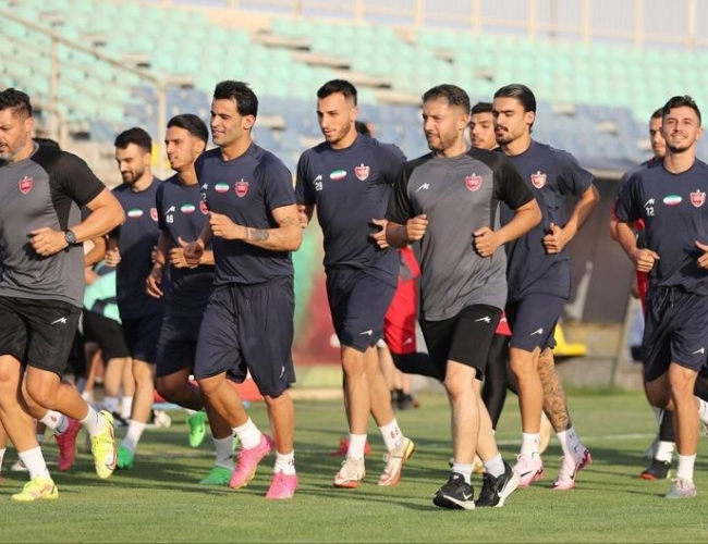 انجام بدنسازی در تمرین نوبت صبح پرسپولیس