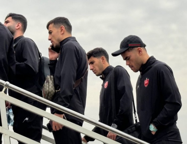 بازگشت کاروان پرسپولیس به تهران پس از تمرین ریکاوری در دبی