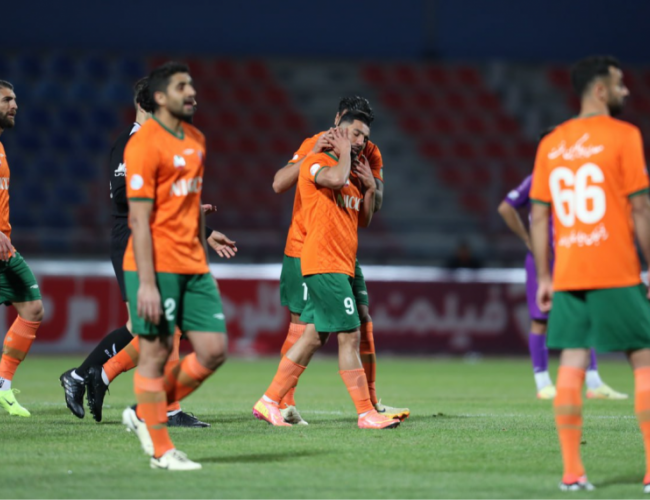 غایبان مس رفسنجان مقابل پرسپولیس ؛ دو پرسپولیسی و  ۳ استقلالی!