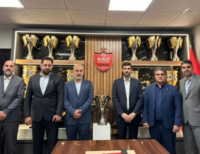 دیدار اعضای هیات مدیره باشگاه پرسپولیس با وزیر ورزش 