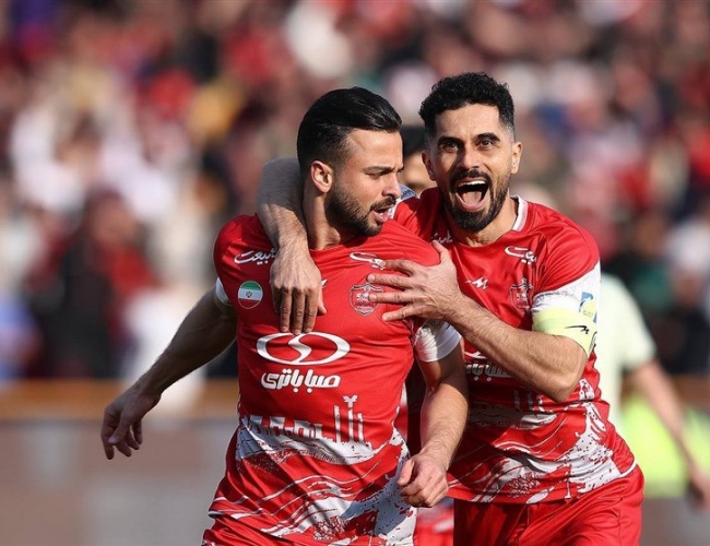 پرسپولیس 2 - تراکتور 0 / پاگشای شیرین کارتال با پیروزی 10 نفره
