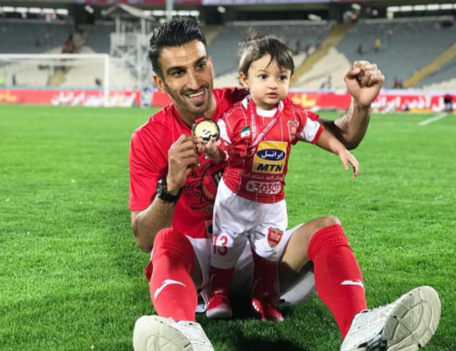 حسین ماهینی : برد پرسپولیس مقابل تراکتور نتیجه انگیزه و حمایت هواداران بود
