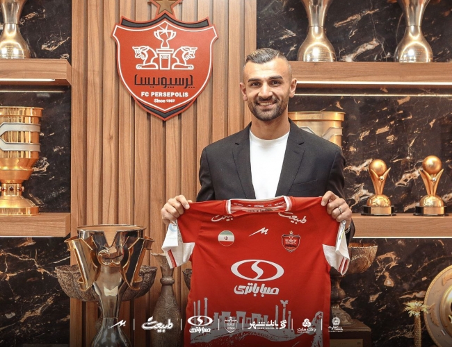 سردار دورسون قراردادش را با پرسپولیس امضا کرد: امیدوارم دوران موفقی در این تیم داشته باشم