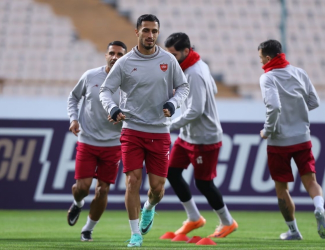 علی علیپور با آمپول برابر النصر به میدان رفت