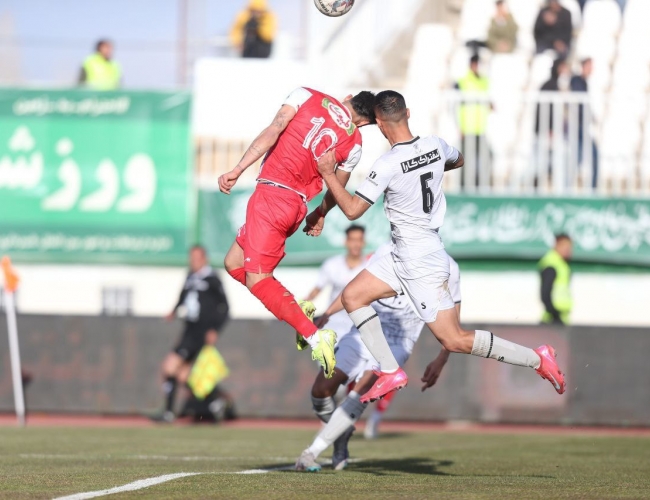 آلومینیوم 1 - پرسپولیس 1 / فاصله با صدر زیاد شد