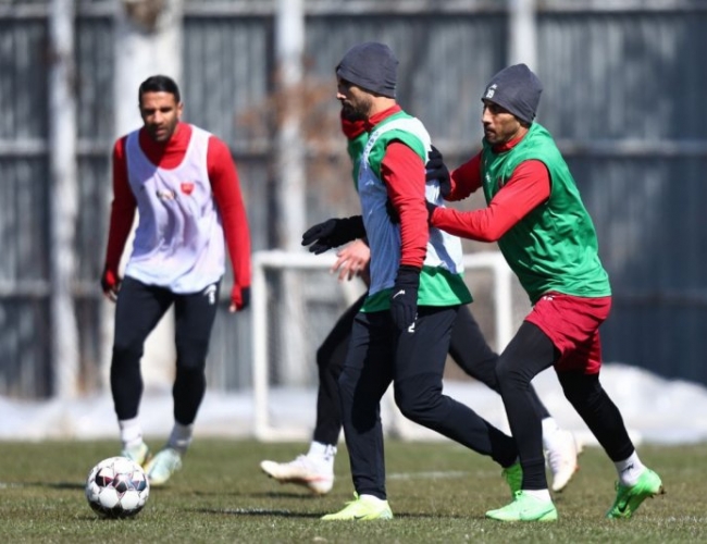 تغییر محل اقامت پرسپولیس پیش از دربی 105 ؛ سرخ‌ها به هتل آزادی رفتند