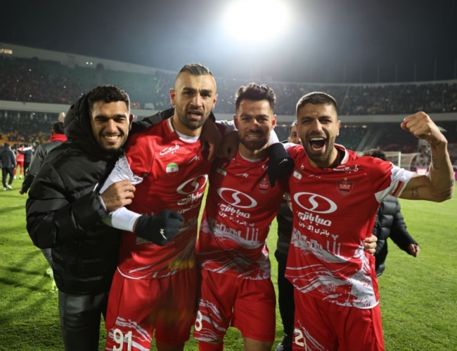 سردار دورسون : هواداران پرسپولیس دیوانه‌وار عاشق تیم‌شان هستند