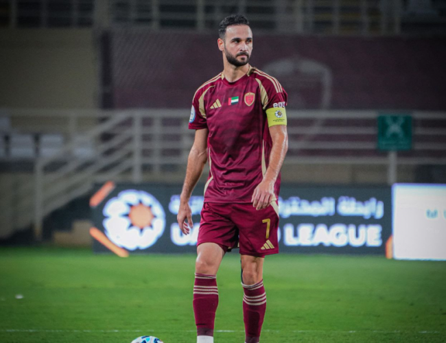 احمد نوراللهی ؛ ماندنی در امارات، وفادار به پرسپولیس