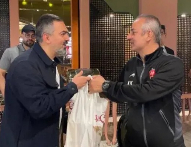 هدیه مدیرعامل باشگاه چادرملو به کارتال