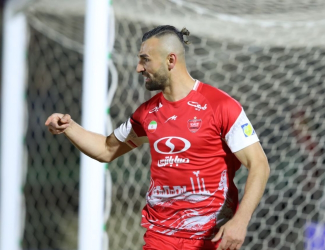 سردار دورسون : حمایت هواداران پرسپولیس دیوانه‌وار است