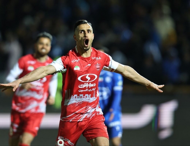 علی علیپور بالاتر از کل مهاجمان استقلال