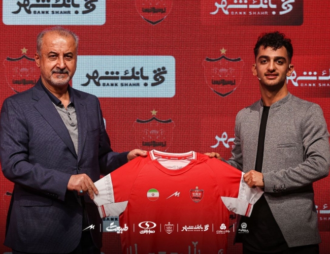 مجتبی فخریان : آرزویم بود در پرسپولیس بازی کنم/ دوست دارم در دربی گل بزنم