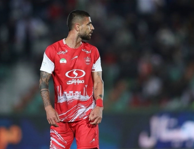 میلاد سرلک در آستانه تمدید قرارداد با پرسپولیس ؛ توافق مالی حاصل شد