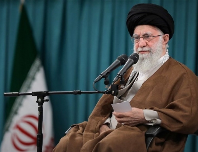 رهبر انقلاب: نیروهای مسلح، رژیم رذل صهیونیستی را بیچاره خواهند کرد