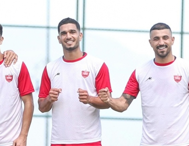 محمدامین کاظمیان ، وینگر جدید پرسپولیس ، با انگیزه در تمرینات ترکیه حاضر شد