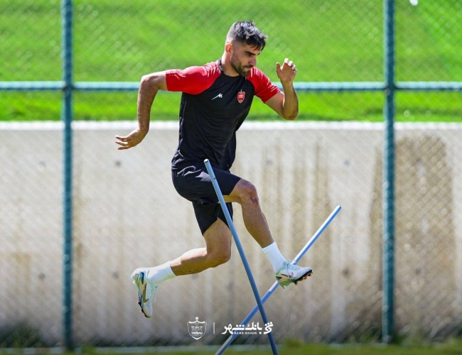بازگشت اورونوف و میلاد محمدی به تمرینات پرسپولیس