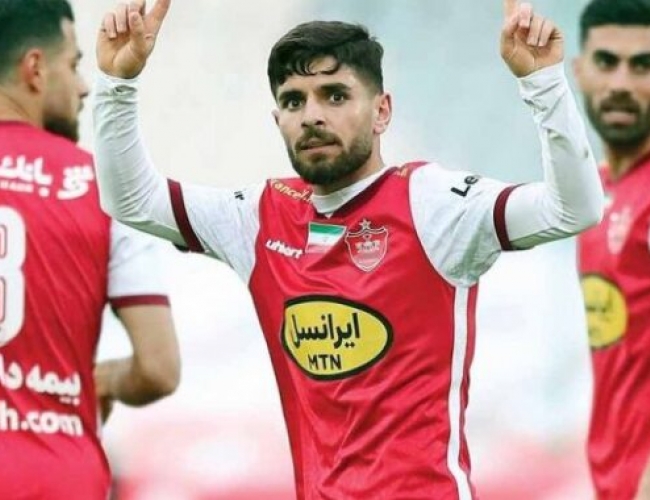توافق محمد عمری با پرسپولیس برای تمدید قرارداد