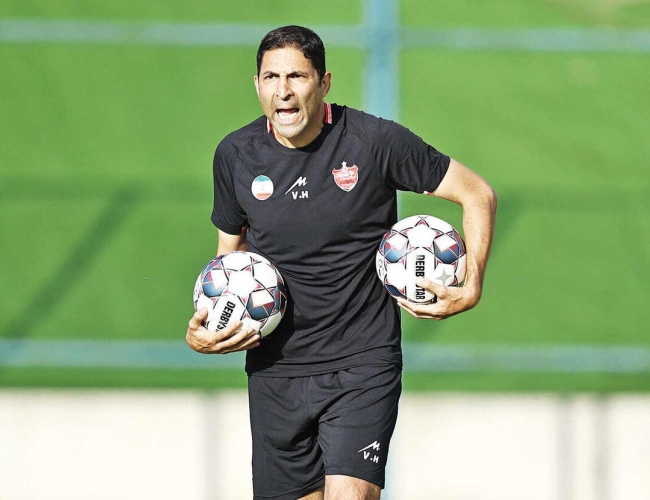 فرشاد پیوس : پرسپولیس به مهاجم گل‌زن نیاز دارد/ هاشمیان مثل هندوانه در بسته است 