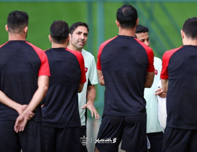 حمید درخشان : کار هاشمیان در پرسپولیس بسیار سخت است/ بازیکن معمولی در تبم جایی ندارد