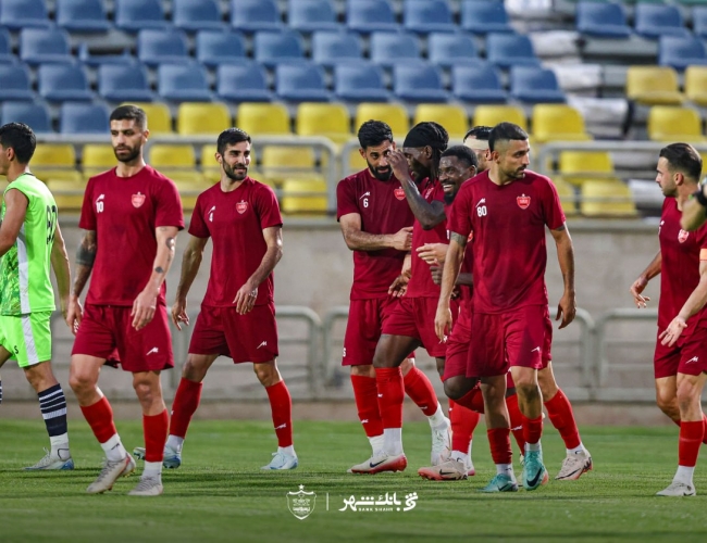 دو ستاره خارجی پرسپولیس در آستانه غیبت مقابل فجرسپاسی