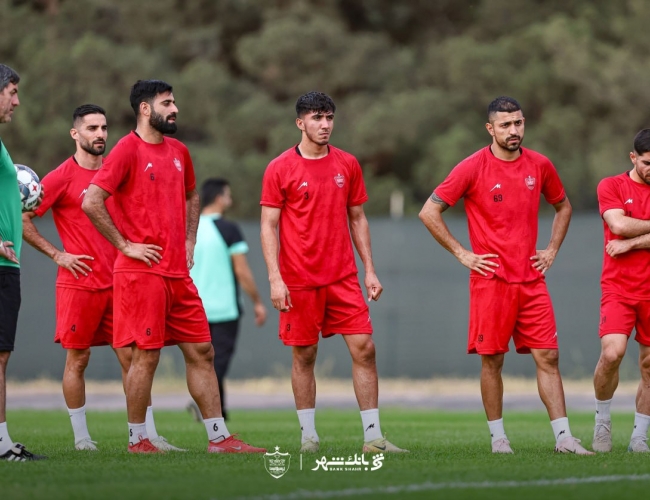 پایان بحران ثبت قراردادها؛ پرسپولیس با نفرات کامل وارد لیگ شد