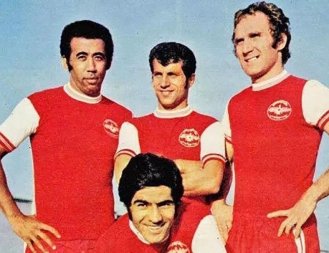 ۲۶ مرداد ۱۳۵۰؛ روزی که پرسپولیسی‌ها پنالتی را عمداً به بیرون زدند