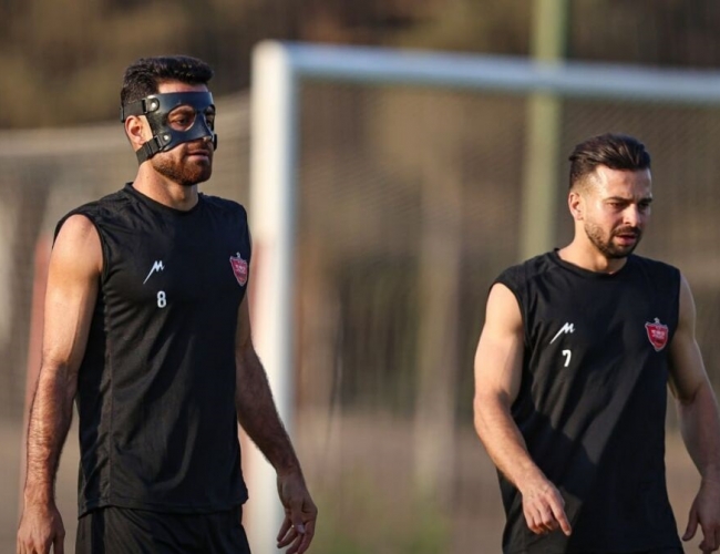 بازگشت مرتضی پورعلی‌ گنجی به قلب دفاع پرسپولیس در آستانه جدال با سپاهان