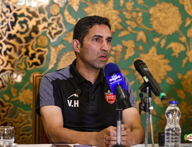 وحید هاشمیان : برای سه امتیاز به اصفهان می‌رویم/ اخلاق، نظم و فوتبال منطقی شعار پرسپولیس جدید
