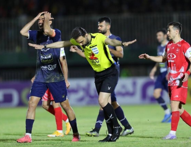 بازی پرسپولیس مقابل چادرملو در تهران برگزار می شود؟