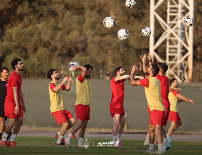 بازی های ذوستانه پرسپولیس و فولاد در فیفادی