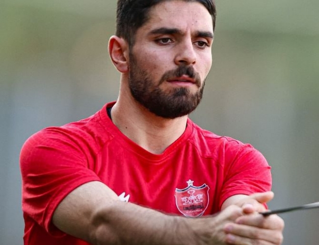 ابهام در وضعیت مصدومیت محمد عمری ؛ احتمال دوری طولانی از میادین