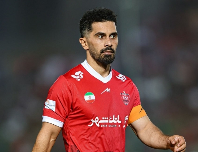انتقاد تند امید عالیشاه از وضعیت ورزشگاه‌ها پس از تساوی پرسپولیس مقابل فولاد