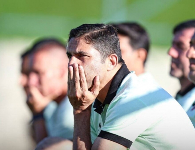 رحیم یوسفی : پرسپولیس برای هاشمیان تیم بزرگی بود/ هر روز بماند، تیم بیشتر ضرر می‌کند