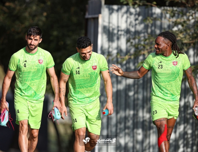 احتمال بازگشت میلاد محمدی به ترکیب اصلی پرسپولیس