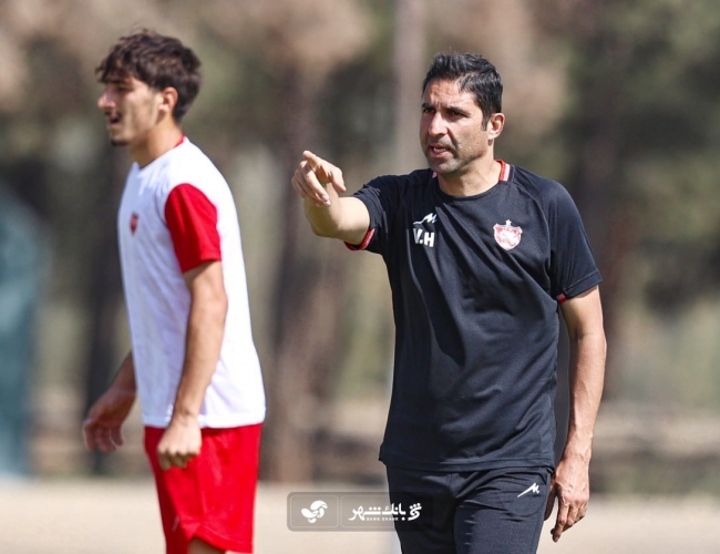 سعید عزیزیان : پرسپولیس امسال بی‌روح است/ هاشمیان در بزنگاه‌ها تصمیم درست نمی‌گیرد