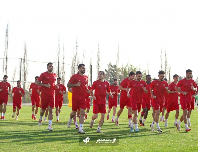 با بازگشت همه ملی‌پوشان داخلی و خارجی/ پرسپولیس چهارشنبه کامل می‌شود