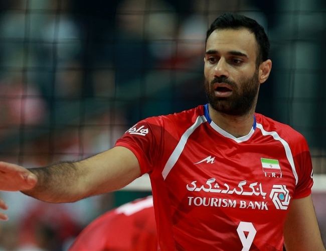 حمایت عادل غلامی از سرمربی پرسپولیس + عکس