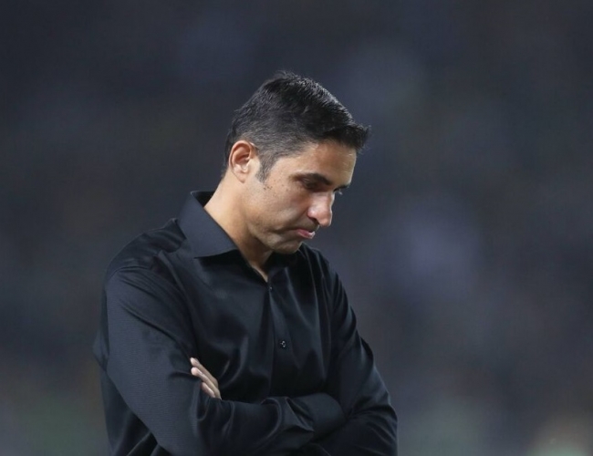 توافق نهایی پرسپولیس با هاشمیان ؛ پرداخت ۵۰ میلیارد برای صدور کارت اوسمار