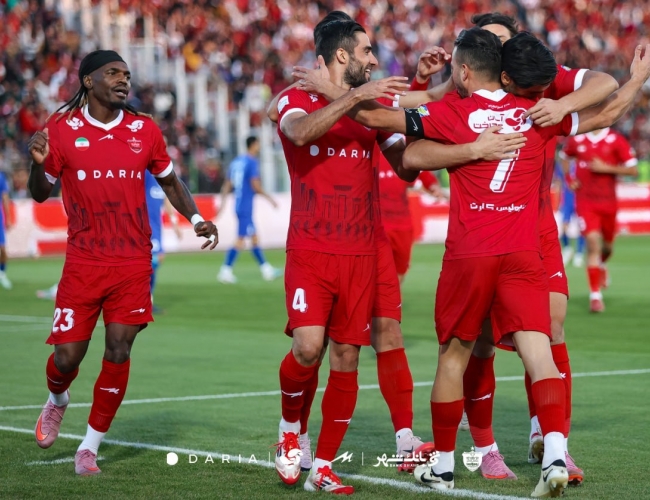 مرتضی فنونی‌ زاده : پرسپولیسِ اوسمار یادآور دهه ۶۰ است/ با این سبک تهاجمی می‌توانیم قهرمان شویم