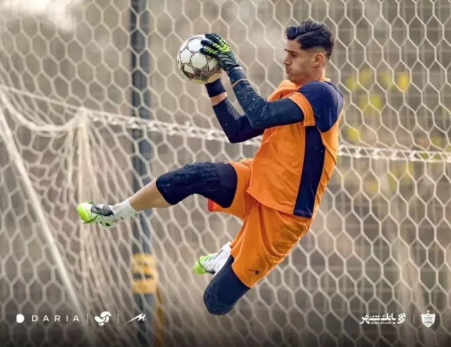 پیام نیازمند در آستانه نخستین دربی ؛ گلر آماده سرخ‌ها به دنبال تکرار رکورد ویژه گندوز