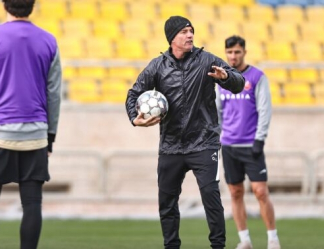 اوسمار مخالف جدایی بازیکنان جوان؛ پیشنهادها روی میز، تصمیم با سرمربی