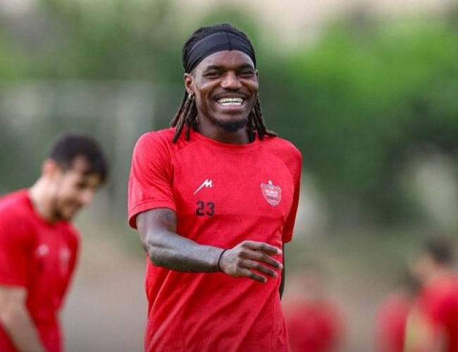 بیفوما هم در فهرست خروج پرسپولیس ؛ اختلاف مالی مانع جدایی فوری