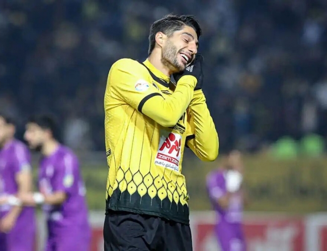 بمب جدید در لیست اوسمار؛ تلاش پرسپولیس برای جذب محمد محبی