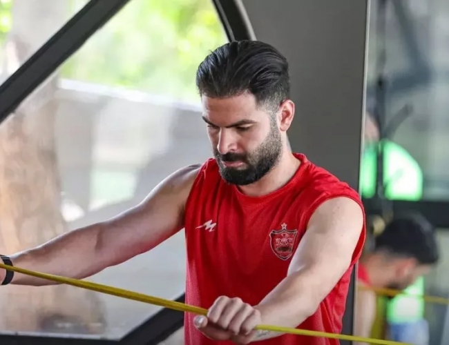 احضار هافبک سرخ‌پوشان به ساختمان باشگاه؛ یاسین سلمانی در مسیر کمیته انضباطی