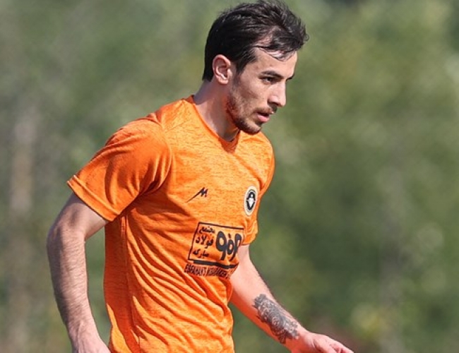 فرشاد احمدزاده به فولاد پیوست