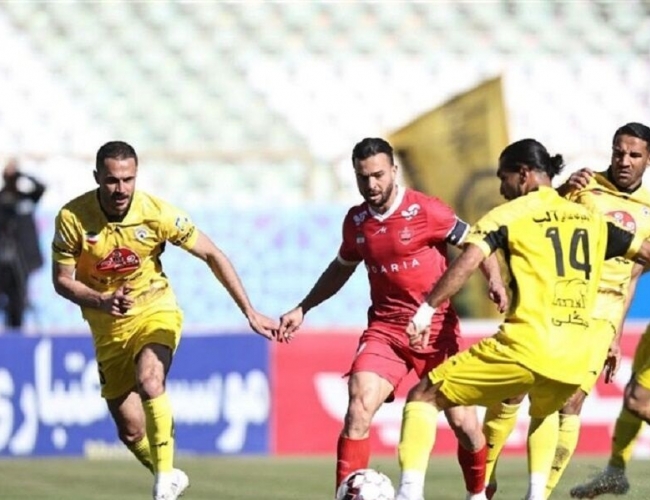 فجر شهیدسپاسی 2 - پرسپولیس 1 / فرصت صدرنشینی از دست رفت