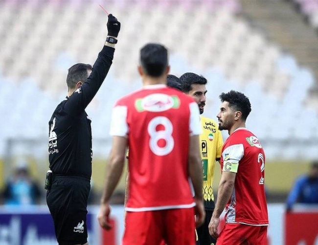 پرسپولیس – سپاهان؛ دوئل همیشگی کارت‌های قرمز از نقش‌جهان تا دستگردی