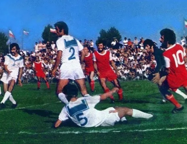 بازگشت به تابستان ۵۲؛ روایت اولین نبرد سرخ‌های پایتخت و سپیدپوشان انزلی